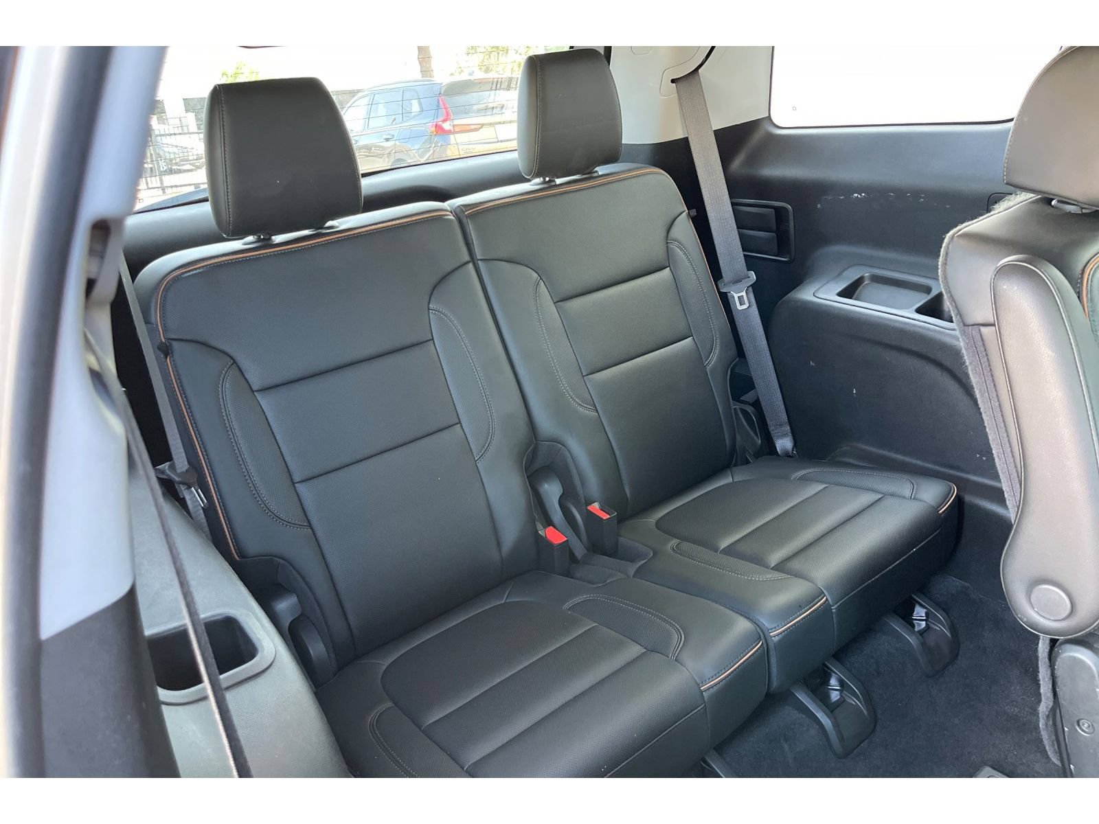 Used 2021 GMC Acadia AT4 w/ Technology Package AWD/4WD image 19