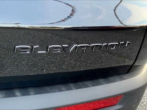 New 2025 GMC Acadia Elevation FWD image 15