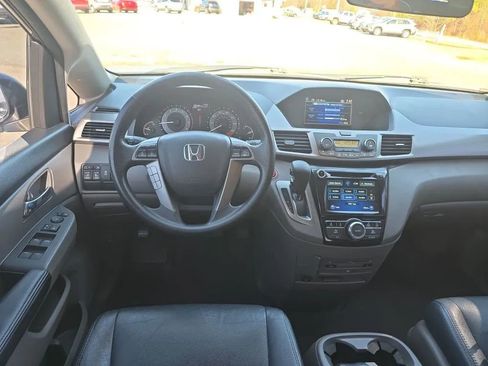 Used 2016 Honda Odyssey SE image 13
