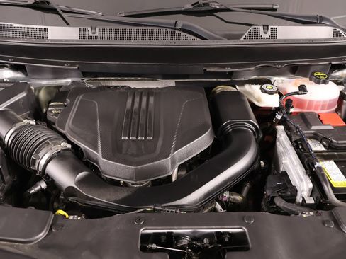 Used 2024 Chevrolet Traverse Z71 w/ Enhanced Driving Package image 20