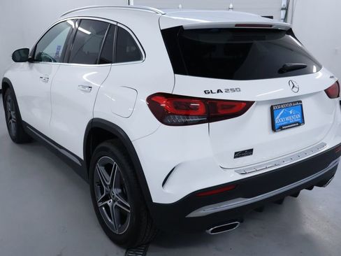 Used 2022 Mercedes-Benz GLA 250 4MATIC w/ AMG Line image 5