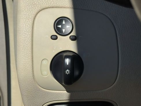 Used 2004 Mercedes-Benz CLK 320 Cabriolet 3.2L image 20