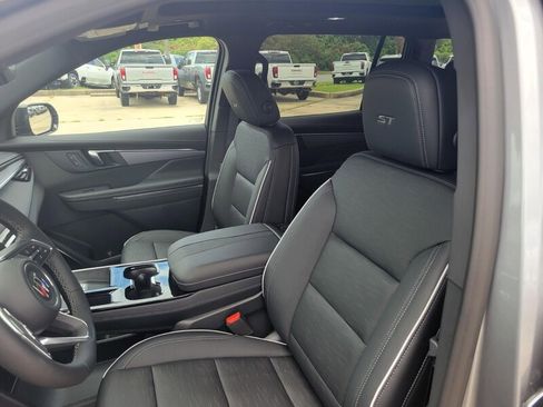 New 2026 Buick Enclave Sport Touring w/ Super Cruise Package image 12