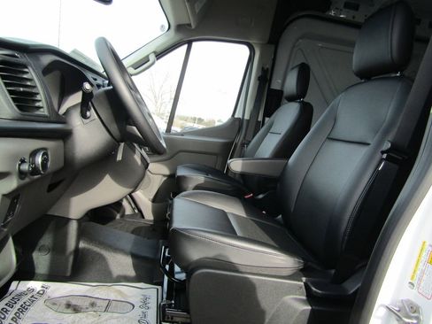 New 2025 Ford Transit 250 Base image 9