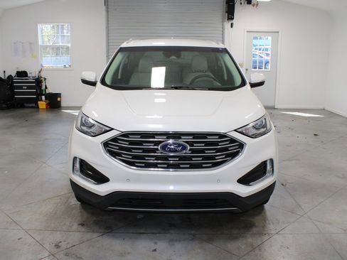 Used 2020 Ford Edge Titanium image 3