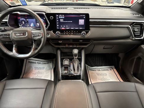 Used 2024 GMC Canyon Elevation w/ Elevation Premium Package image 18