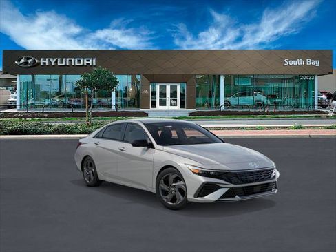 New 2026 Hyundai Elantra Sport image 2
