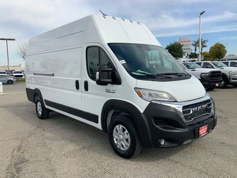 New 2025 RAM ProMaster 3500 w/ Roll-Up Rear Door Package image 3