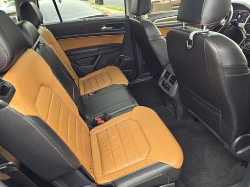 Used 2018 Volkswagen Atlas SEL Premium AWD/4WD image 10