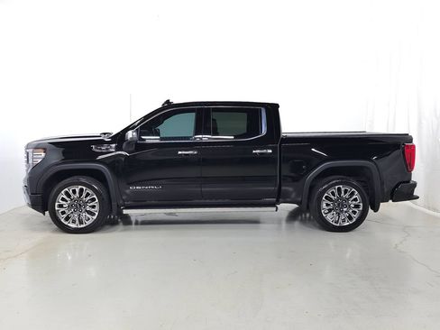 Used 2024 GMC Sierra 1500 Denali Ultimate AWD/4WD image 6
