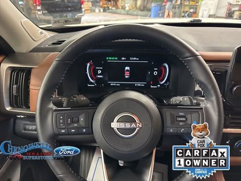 Used 2023 Nissan Pathfinder Platinum w/ Cargo Package image 12