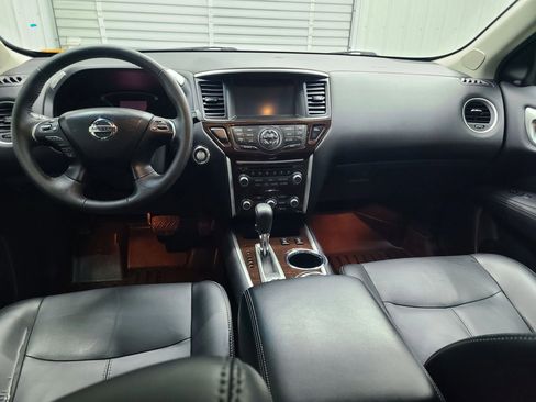 Used 2015 Nissan Pathfinder SL w/ SL Premium Package image 2