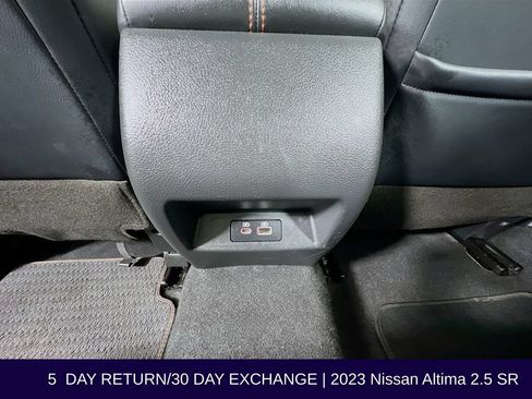 Used 2023 Nissan Altima 2.5 SR FWD image 34