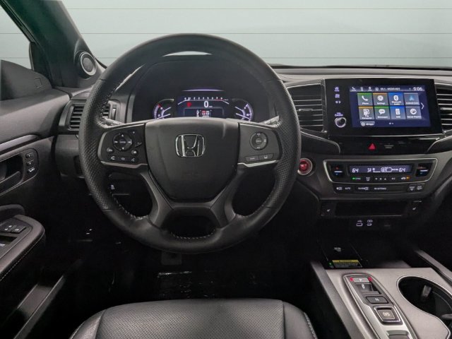 Used 2025 Honda Passport EX-L image 16