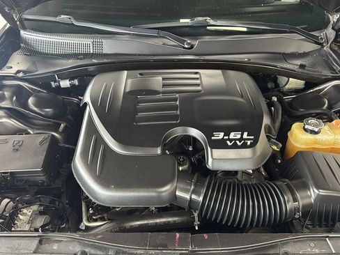 Used 2021 Chrysler 300 S RWD image 42