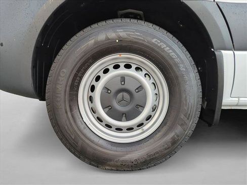 New 2026 Mercedes-Benz Sprinter 2500 image 10