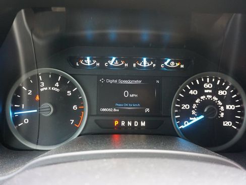 Used 2017 Ford F150 XLT w/ Equipment Group 302A Luxury AWD/4WD image 6