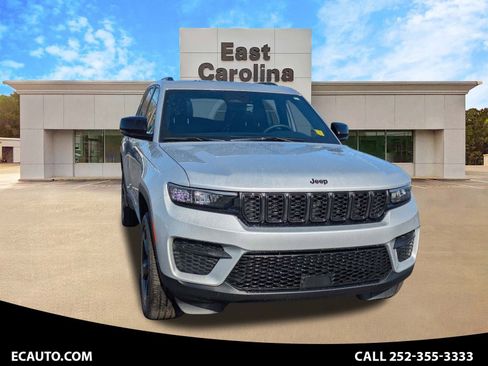 New 2025 Jeep Grand Cherokee LARE image 1