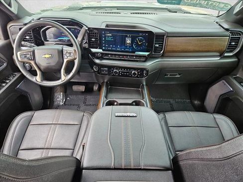 Certified 2024 Chevrolet Silverado 3500 High Country image 16