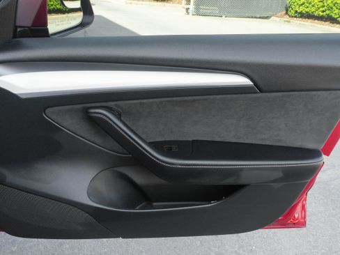 Used 2023 Tesla Model 3 Standard Range RWD image 26