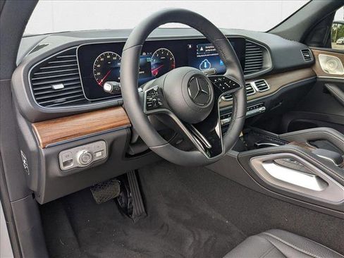 New 2025 Mercedes-Benz GLE 580 GLE 580 image 3