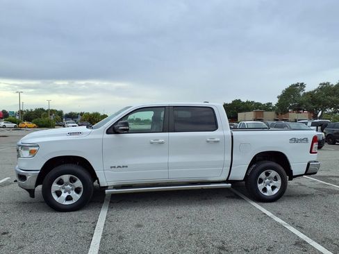 Used 2022 RAM 1500 Big Horn AWD/4WD image 4