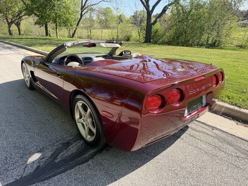Used 2003 Chevrolet Corvette Convertible w/ Preferred Equipment Group1 RWD image 27