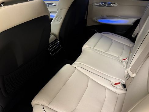 New 2026 Genesis GV70 2.5T Advanced AWD/4WD image 12