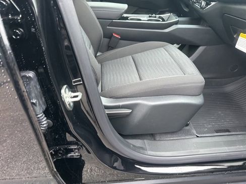 New 2026 Chevrolet Equinox LT image 32