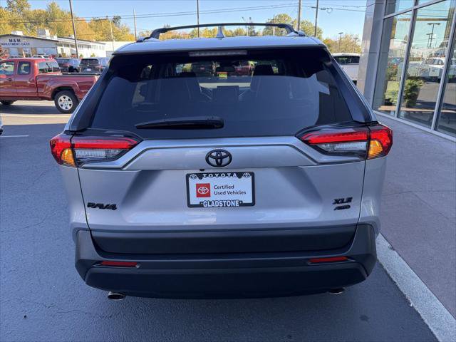 Certified 2022 Toyota RAV4 XLE Premium AWD/4WD image 6