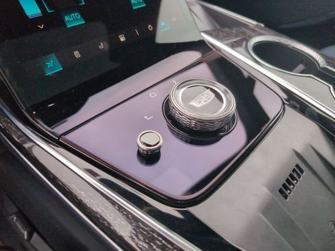 New 2026 Cadillac Escalade IQ Luxury 1 image 22