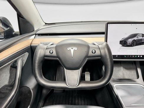 Used 2023 Tesla Model Y Performance AWD/4WD image 8