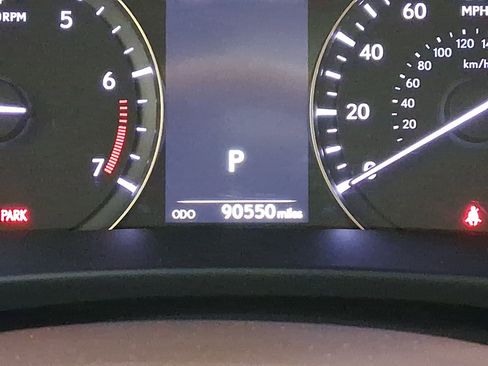 Used 2018 Lexus RX 350L w/ Premium Package image 19