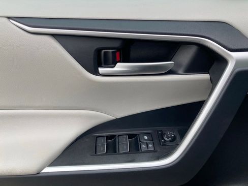 Certified 2025 Toyota RAV4 XLE Premium FWD image 12