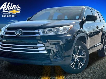 Used 2018 Toyota Highlander LE