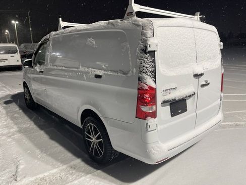 Used 2018 Mercedes-Benz Metris image 4