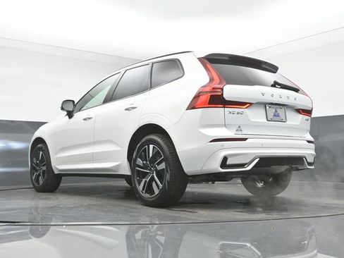 New 2026 Volvo XC60 B5 Core w/ Climate Package image 41