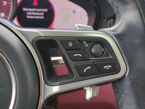 Used 2022 Porsche Cayenne S image 24