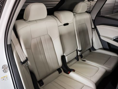 Certified 2025 Audi Q5 Premium w/ Convenience Package AWD/4WD image 11