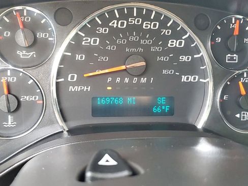 Used 2015 Chevrolet Express 2500 w/ Express Access Plus Package image 16