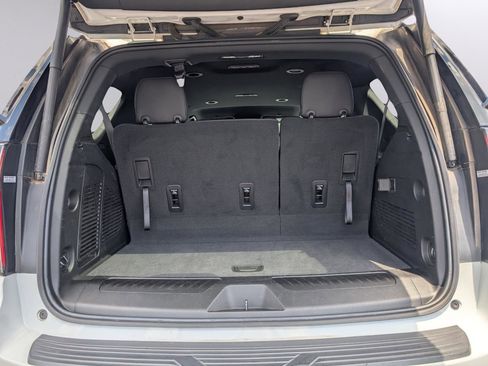 Used 2022 Chevrolet Tahoe LT AWD/4WD image 40
