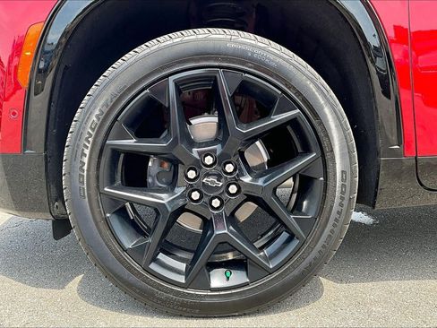 Used 2026 Chevrolet Traverse RS AWD/4WD image 9