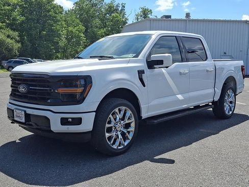 Used 2025 Ford F150 XLT w/ Equipment Group 302A MID AWD/4WD image 3