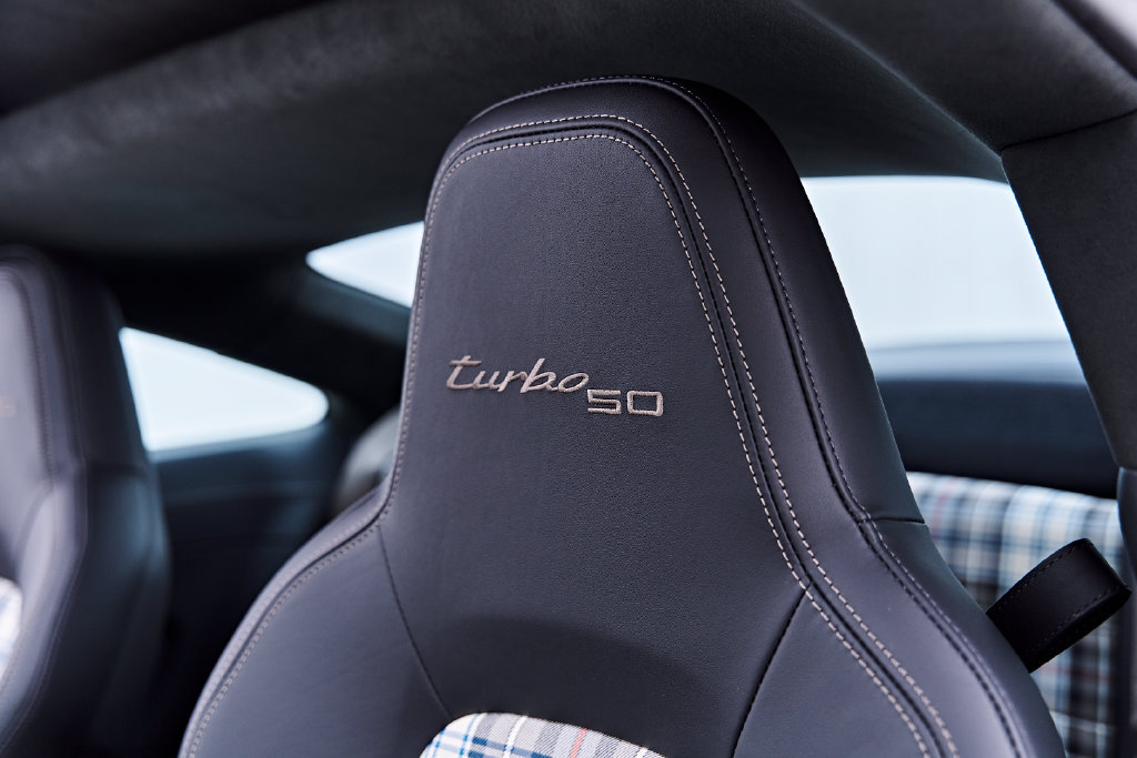 Used 2025 Porsche 911 Turbo S AWD/4WD image 60