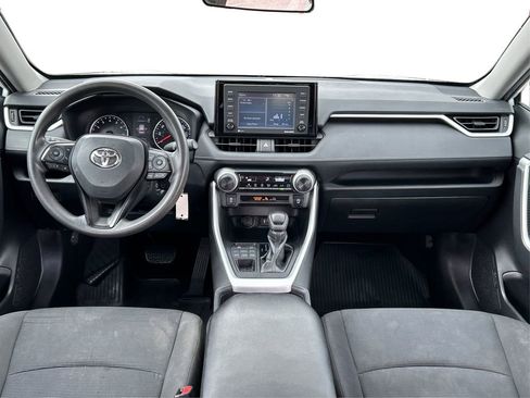 Used 2020 Toyota RAV4 LE image 27