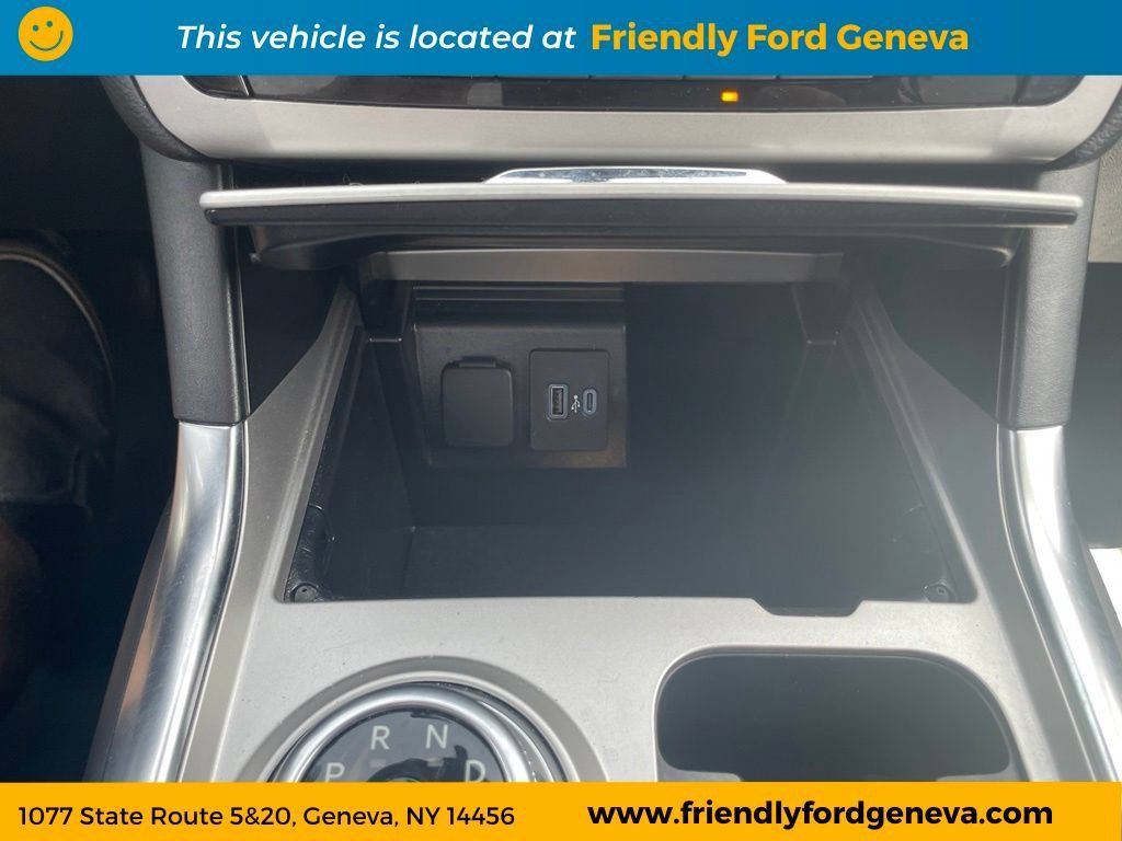 Used 2024 Ford Explorer XLT w/ Equipment Group 202A AWD/4WD image 24