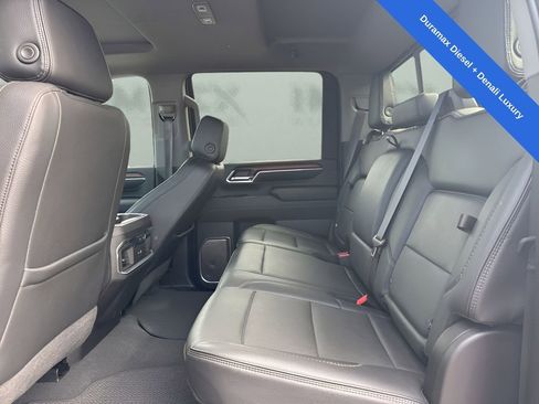 Used 2024 GMC Sierra 3500 Denali AWD/4WD image 15