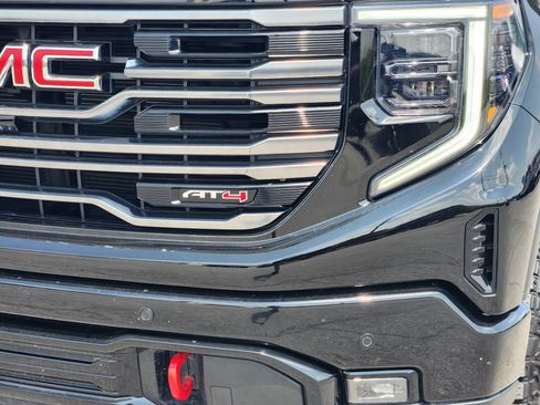 Used 2025 GMC Sierra 1500 AT4 AWD/4WD image 8