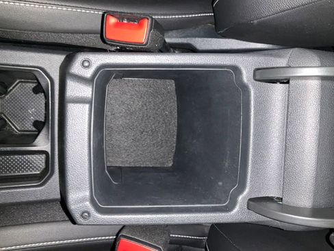 Used 2022 Volkswagen Tiguan SE R-Line image 26