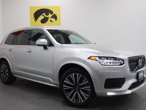 Used 2022 Volvo XC90 T6 Momentum w/ Advanced Package AWD/4WD image 2